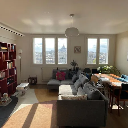 Nice Design Apt With Balcony And View On Apartment
